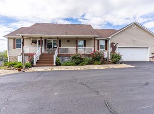 719 Tower Hill Rd, Appomattox, VA 24522