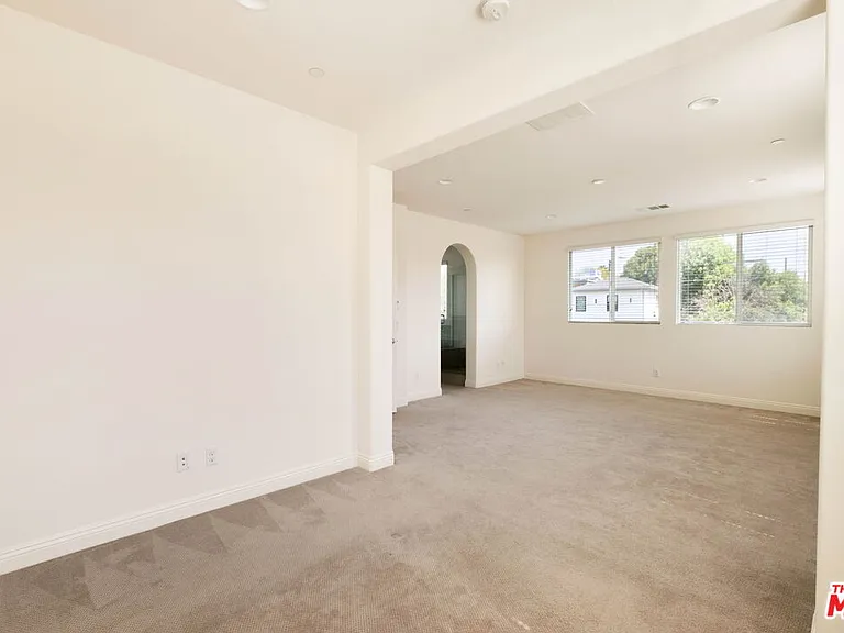 5929 Spelthorne Ln — Photo 24