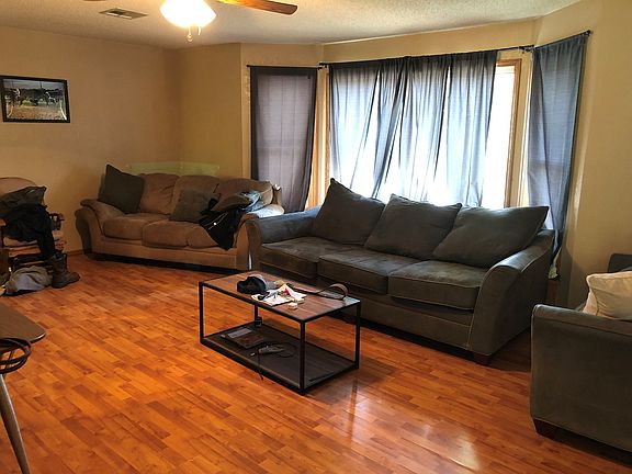 4th image of 109 E Caddo Ave