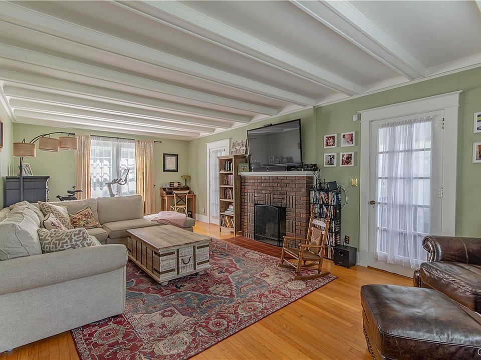 116 Thompson Blvd, Watertown, NY 13601 Zillow