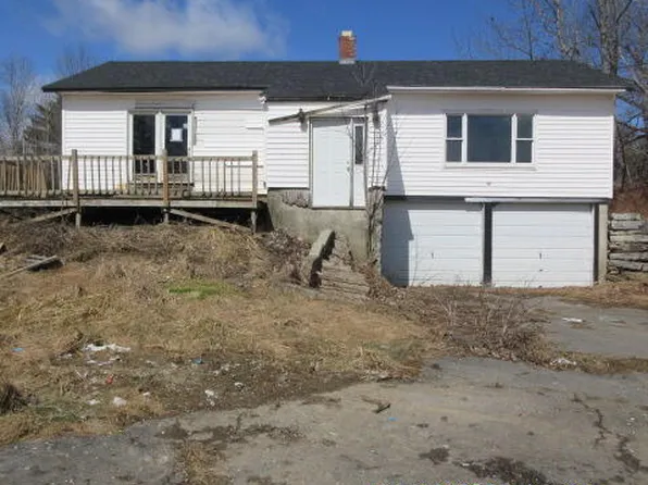 1876 Hudson Road, Hudson, ME 04449