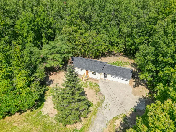 76 Pirate Lane, Fairfield, ME 04937