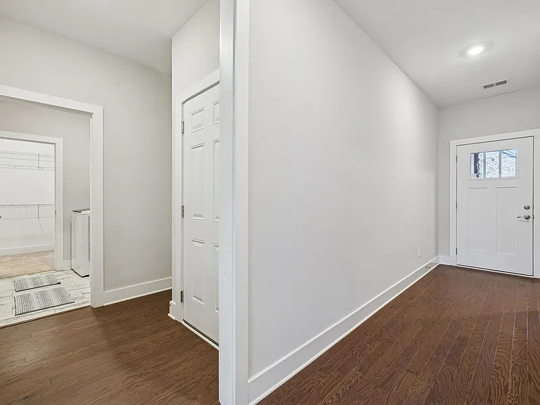 428 Triple Crown Cir — Photo 6