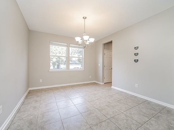 5th image of 1606 Creek Point Blvd