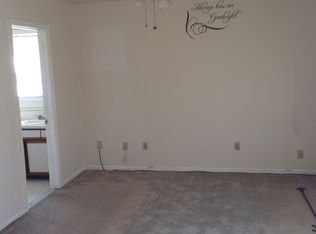 51 Smith St, Irvington, NJ 07111