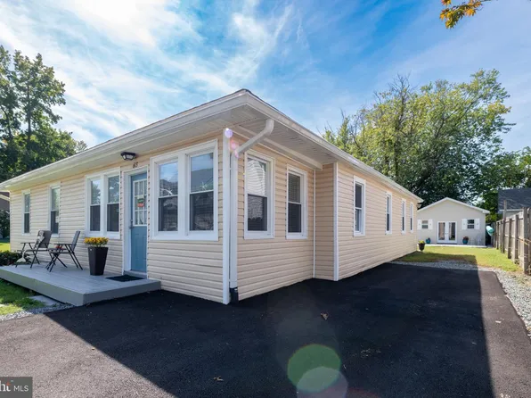613 Charles Ave, Deale, MD 20751
