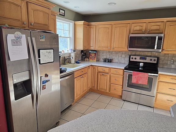 Spacious kitchen