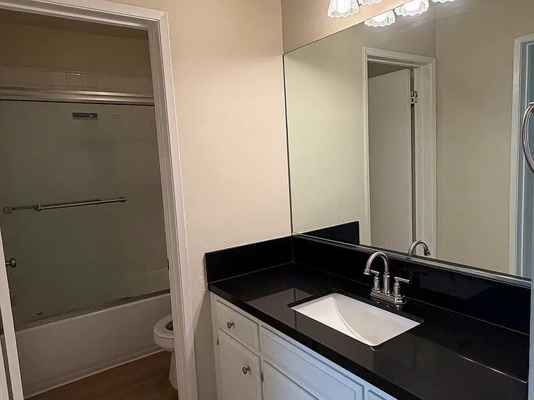 Palm Terrace Apartments — Photo 19