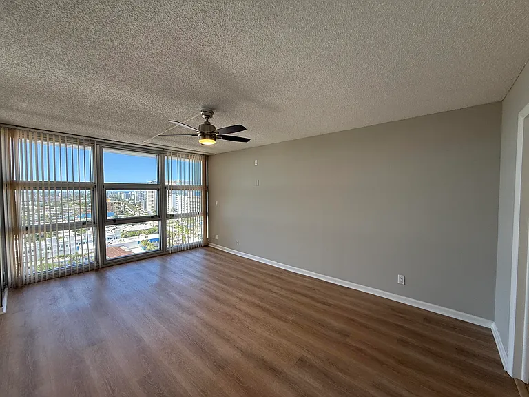 531 N Ocean Blvd #1805 — Photo 30