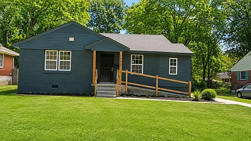 1490 Fox St Photo 1