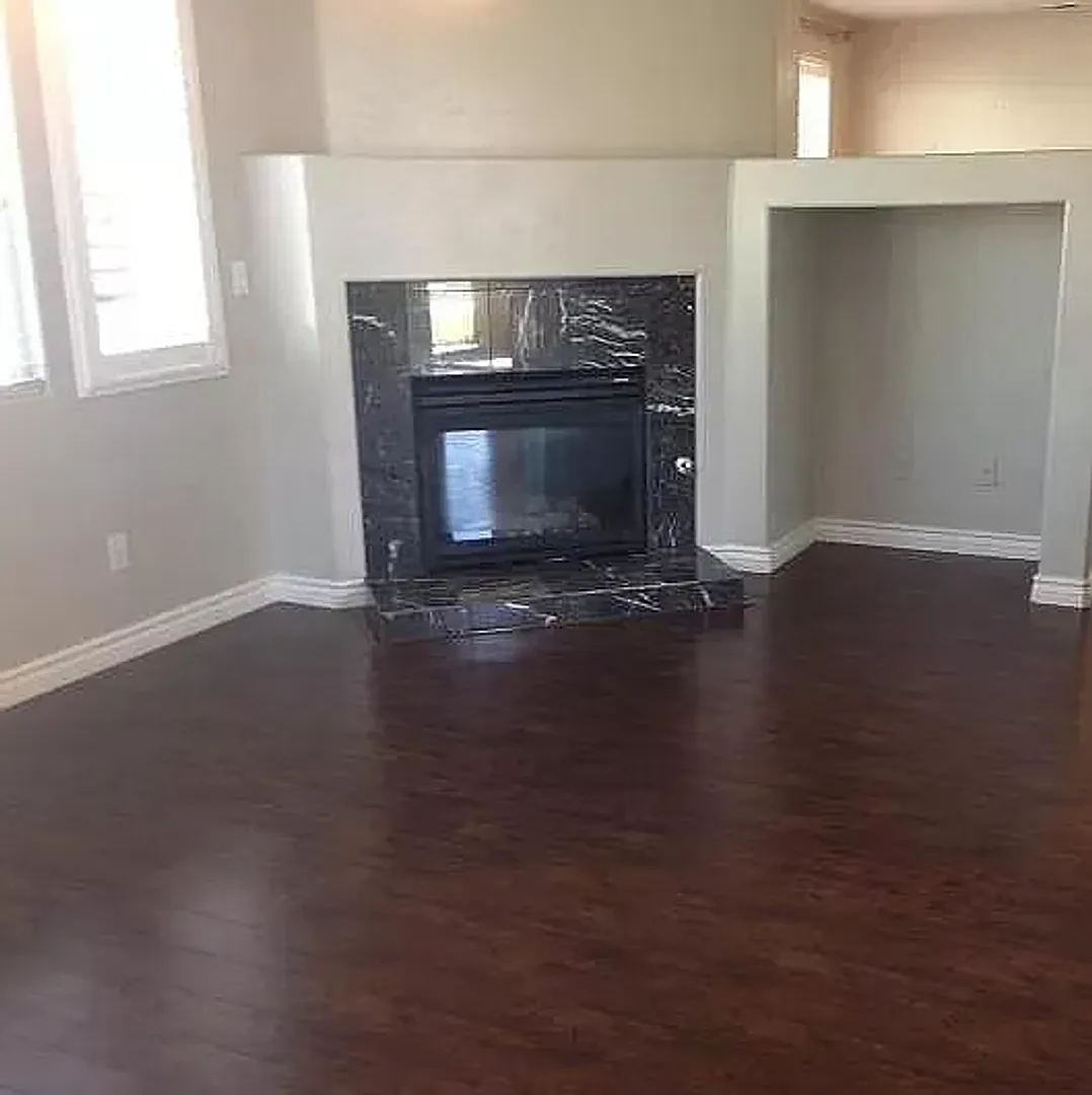Coming Soon! Gorgeous 4 Bedroom 3 Bath Home In An Hoa Community — Photo 3
