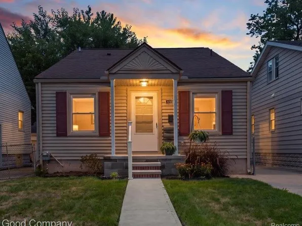 695 E Webster St, Ferndale, MI 48220