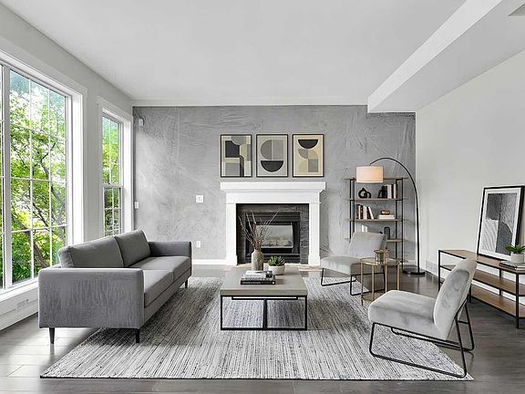 2nd image of 7097 Laguna Way NE