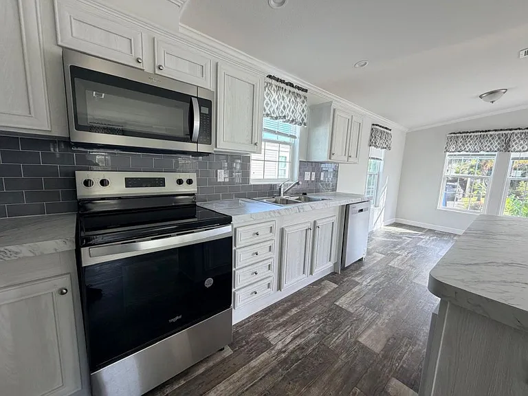 5267 SW 32nd St #2-29 — Photo 7