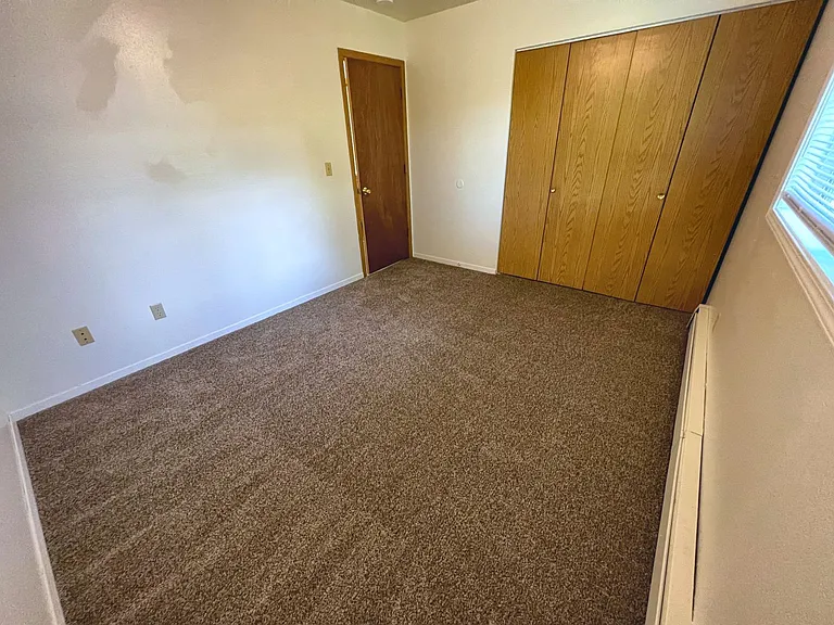 11528 Heritage Ct — Photo 7