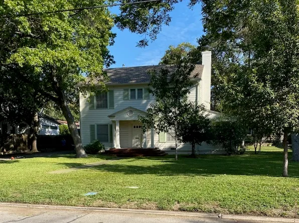 211 Tuxedo Ave, Alamo Heights, TX 78209