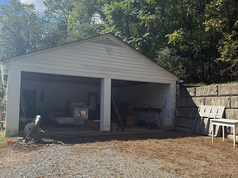 524 E Main St — Photo 17