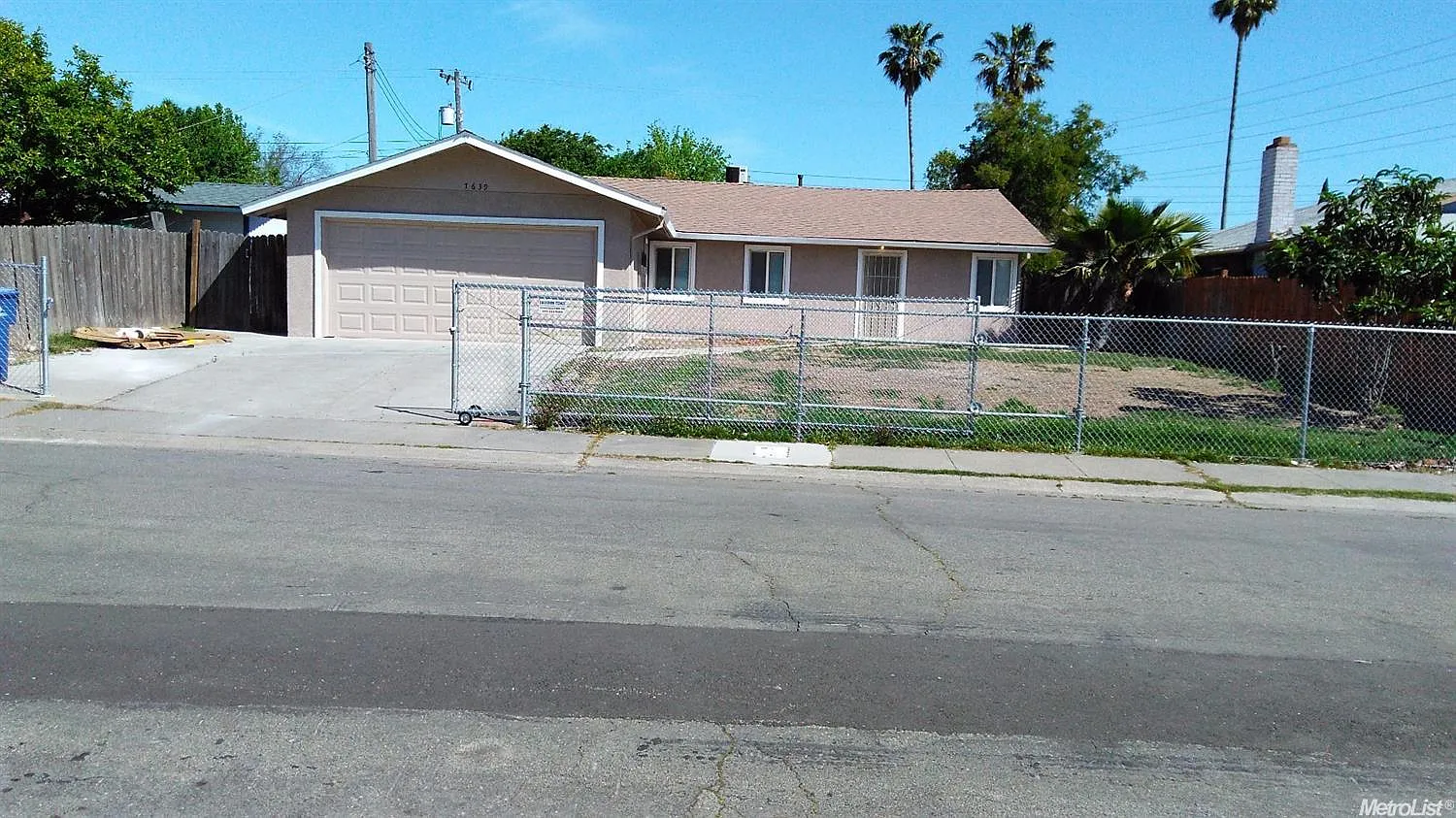 7639 Laurie Way photo 1