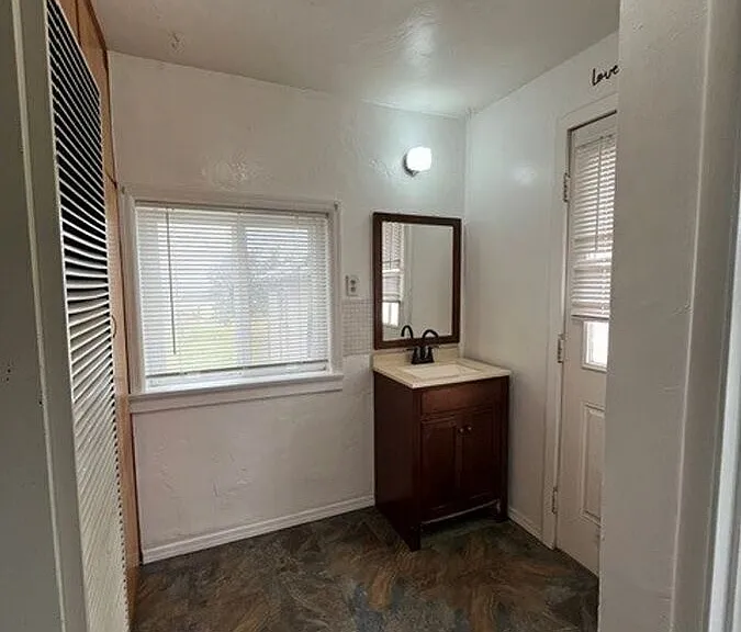 48518 W Valley Blvd — Photo 11