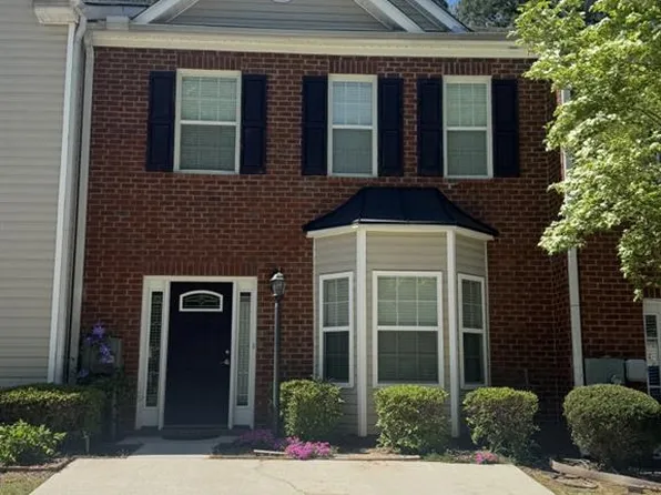 2637 Rocky Ct, Atlanta, GA 30349