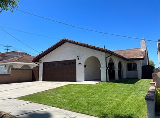 978 W Channel St, San Pedro, CA 90731