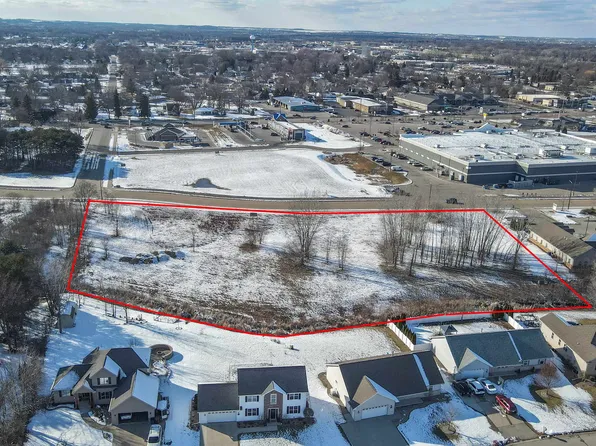 1327 Province Ter, Menasha, WI 54952