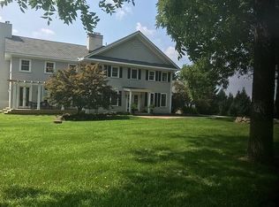 100 Prices Switch Rd, Warwick, NY 10990