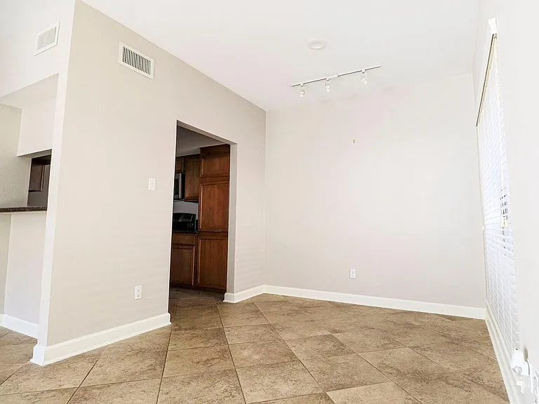 2025 Augusta Dr #1005 — Photo 12