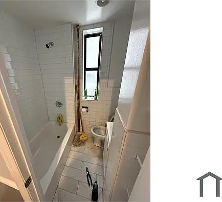2408 Cambreleng Ave #3 — Photo 3