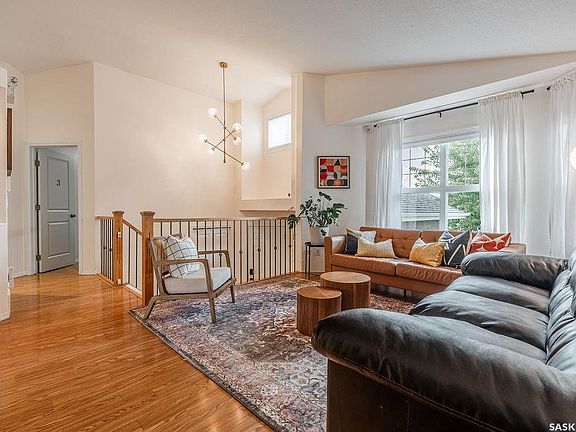 4th image of 115 Blackstock COVE