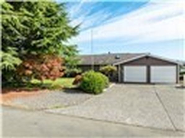8196 Comox Road, Blaine, WA 98230
