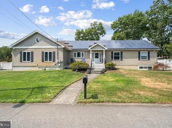 1528 Arient Rd, Forked River, NJ 08731