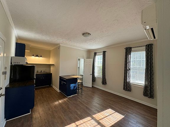 Kitchen/Dining with plenty of light