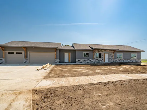 101 E 11th St, Crooks, SD 57020