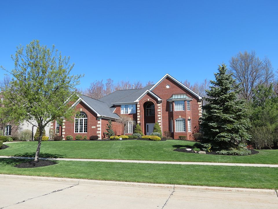1st image of 22235 Horseshoe Ln