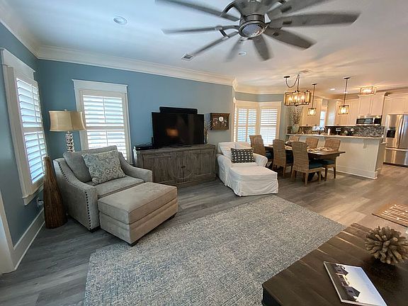 2nd image of 37 Beachcomber Ln