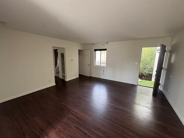 5401 W Olympic Blvd #3 — Photo 3