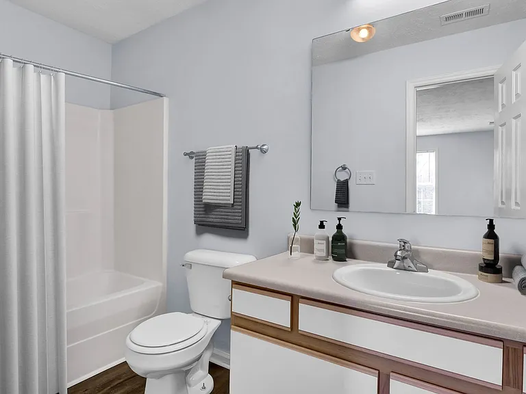Bone Creek Apartments — Photo 28