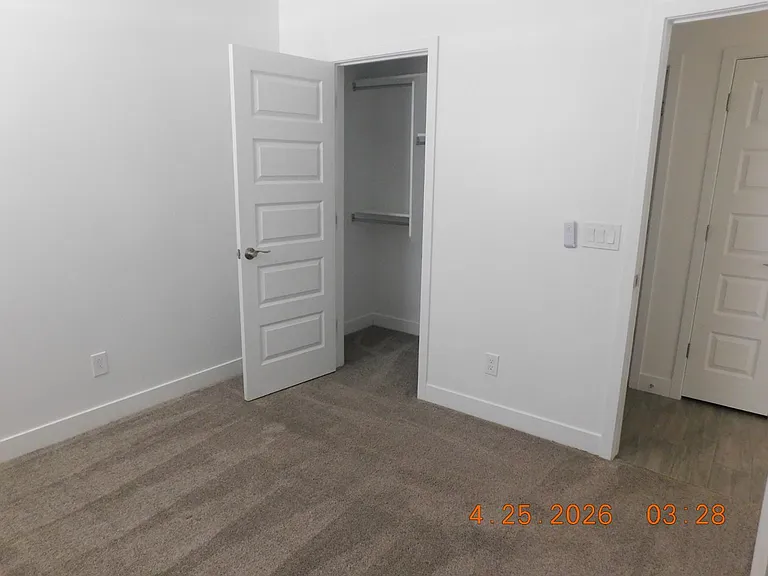 13559 N 174th Ave — Photo 18
