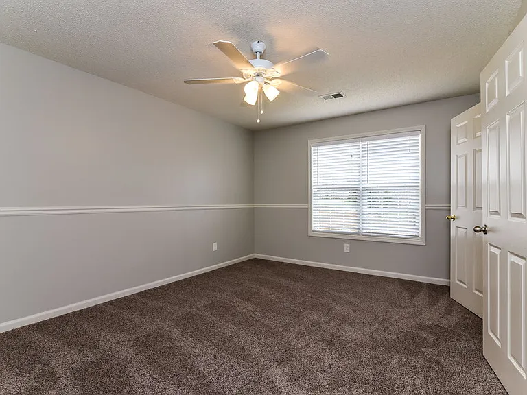 4323 Chesapeake Trce NW — Photo 12