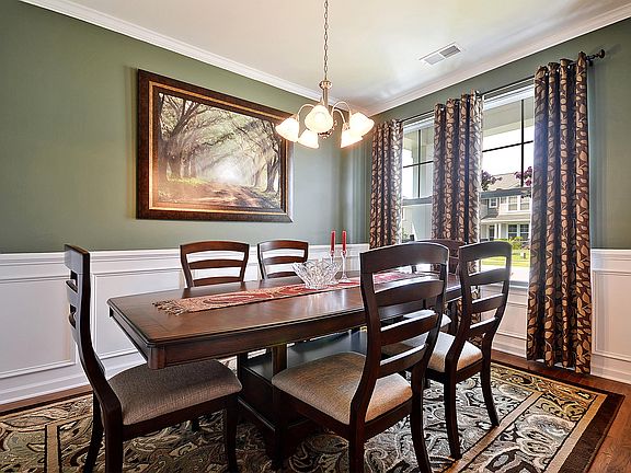 4th image of 228 Laurel Crest Way