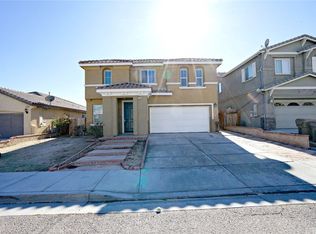 13267 Lone Pine Ct, Oak Hills, CA 92344