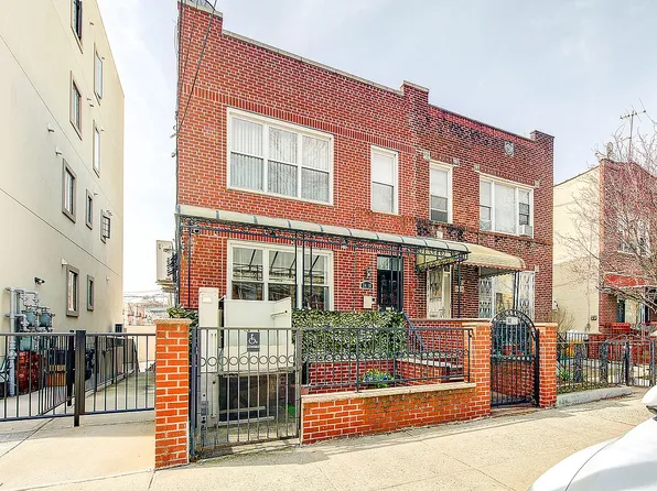 24-10 24th Ave, Astoria, NY 11102