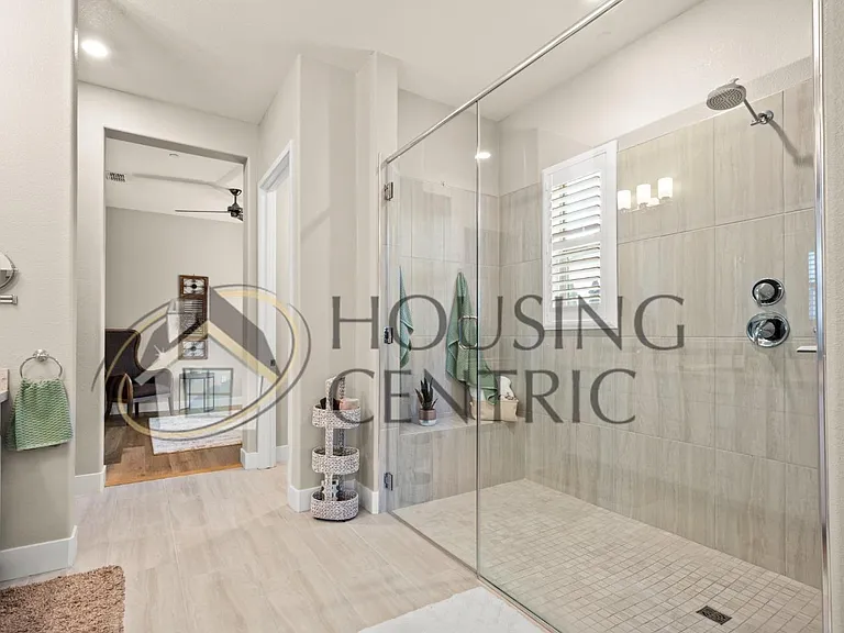 3061 Calypso Cir — Photo 36