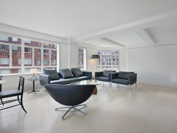 21 East 61st Street image 1 of 32