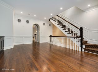 1935 N Mohawk St, Chicago, IL 60614