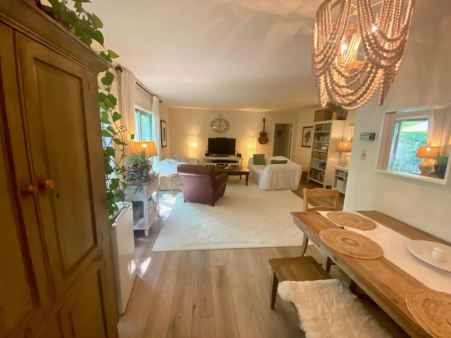 2 bed, 1300 sqft, $2,700 — Photo 3