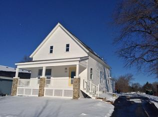 828 E Mackinac Ave, Oak Creek, WI 53154