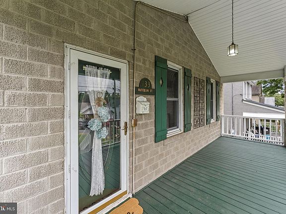 4th image of 133 Waterloo St