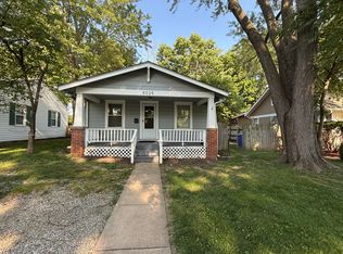 8025 Robinson St, Overland Park, KS 66204